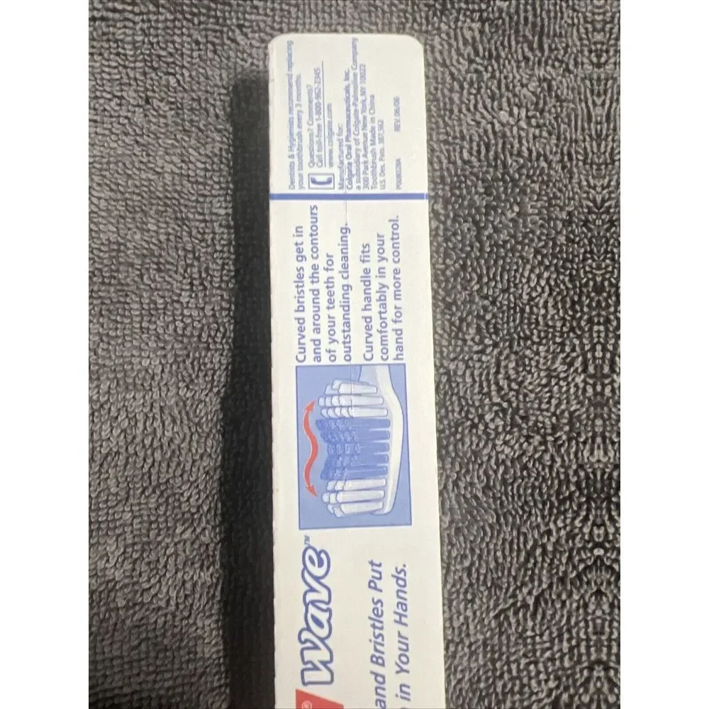 Colgate Wave Toothbrush Soft Compact Head Comfort Fit Curved Bristles Colors NOS